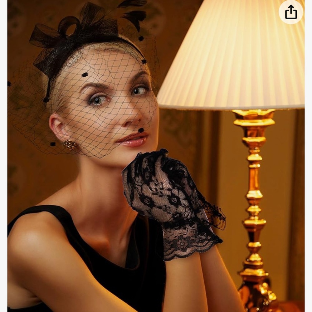 Black lace gloves & Feather Bow Mesh Clip on Halloween - Picture 2 of 12